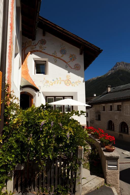 Hotel Chasa Sofia Scuol Exterior foto