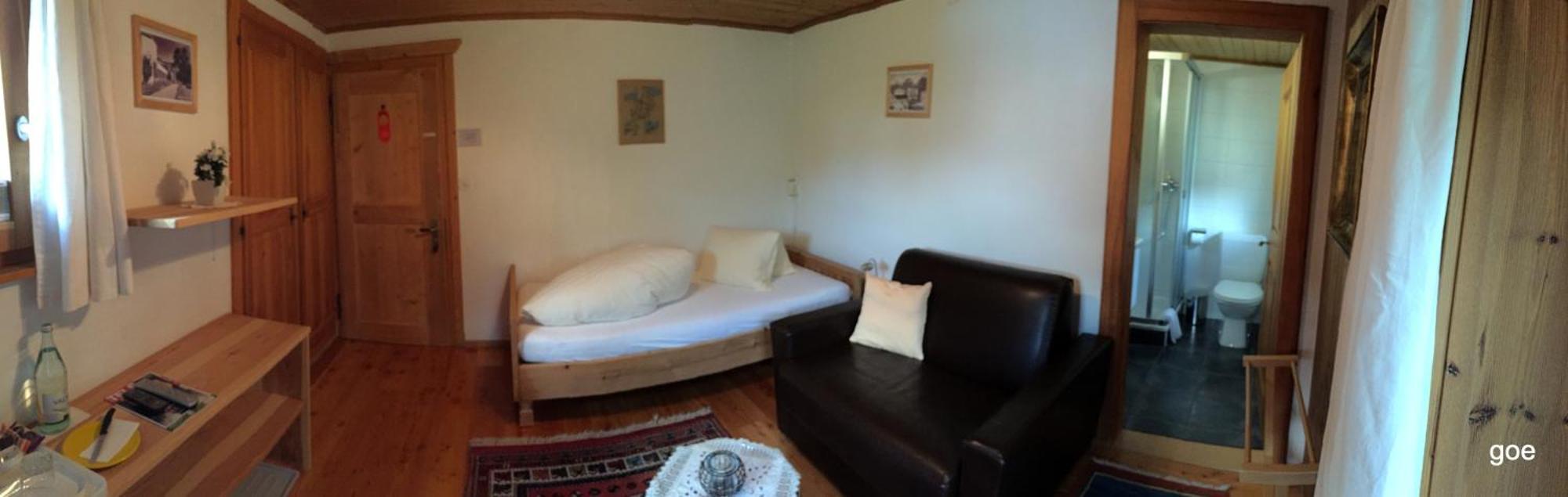 Hotel Chasa Sofia Scuol Habitación foto