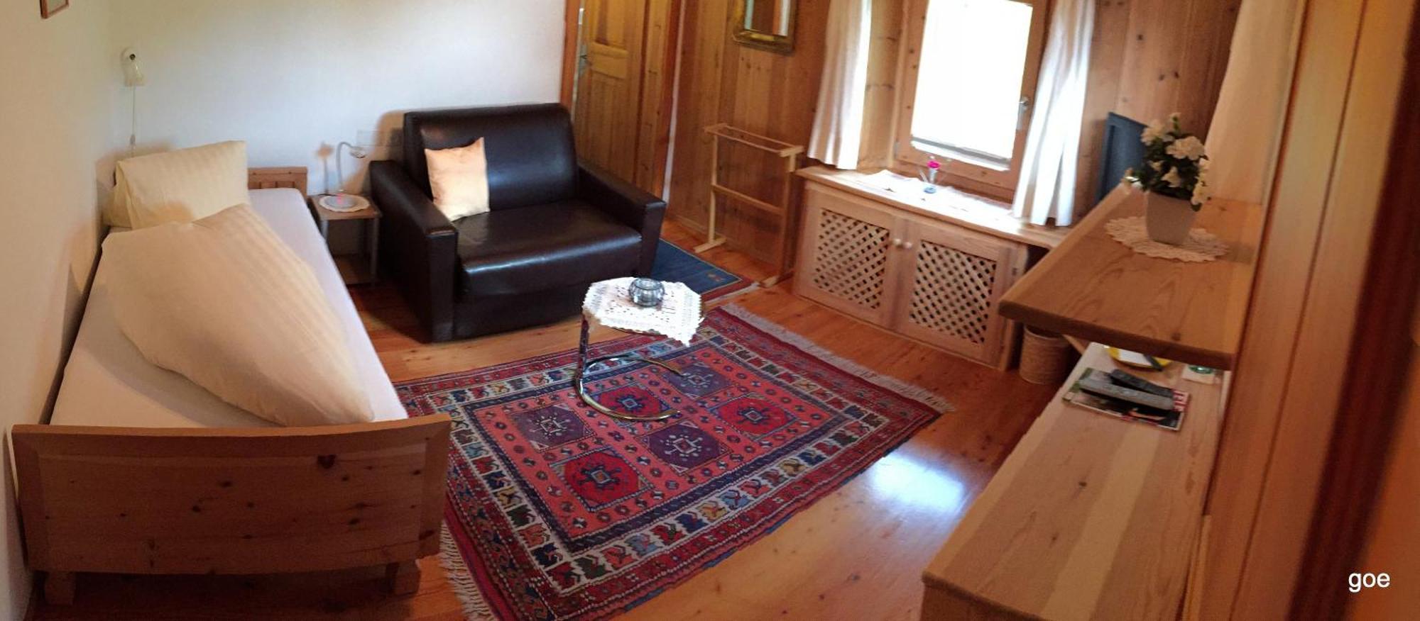 Hotel Chasa Sofia Scuol Habitación foto